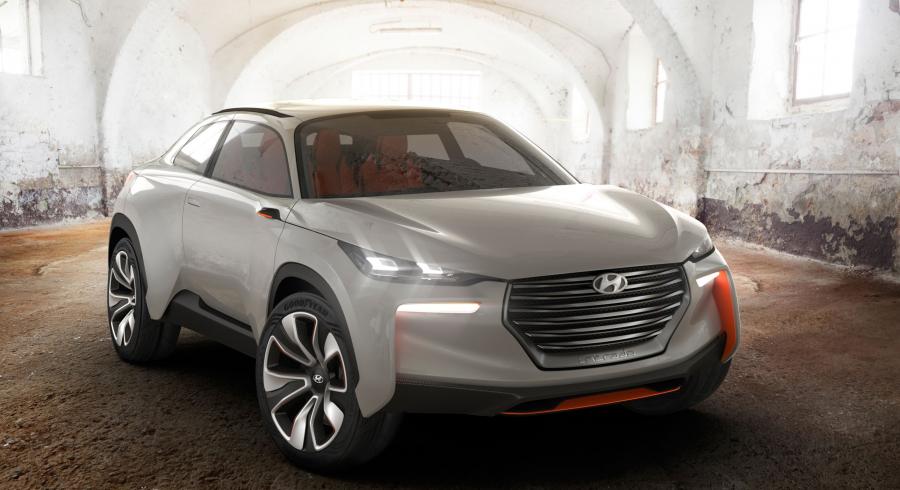  Hyundai Intrado Concept 2014 года  (фото 4 из 9)